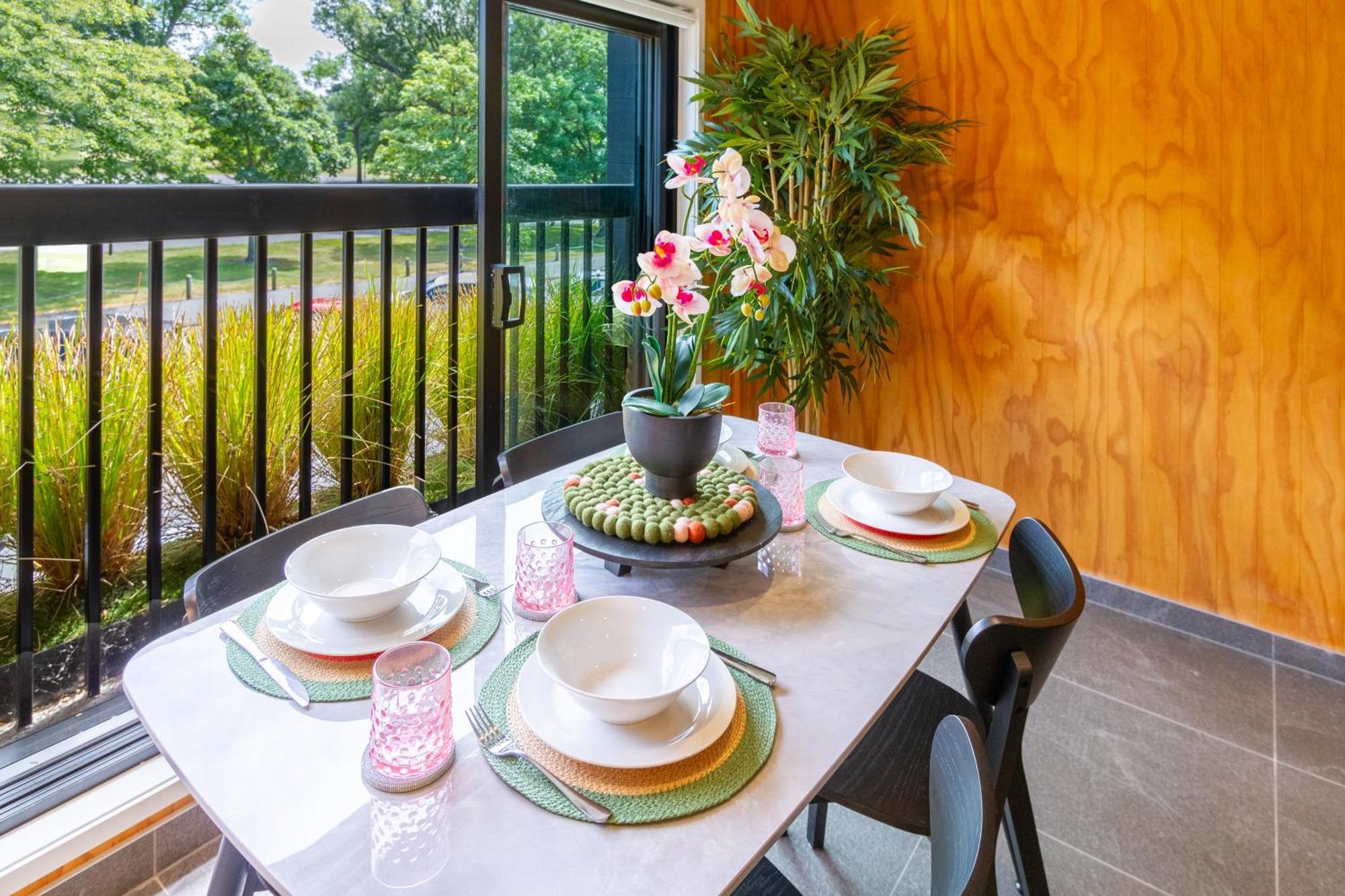 Cozy 1-Bed Apartment With Park Views, Sleeps 4 Christchurch Exterior photo